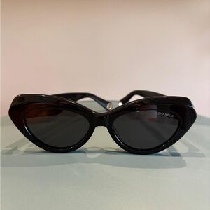 CHANEL Black Cat-Eye Sunglasses
